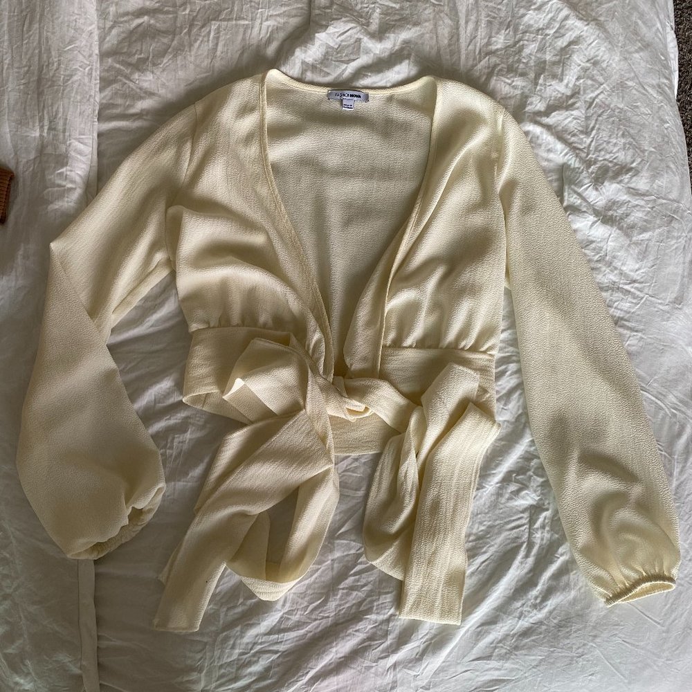Fasion Nova Cream Wrap Top